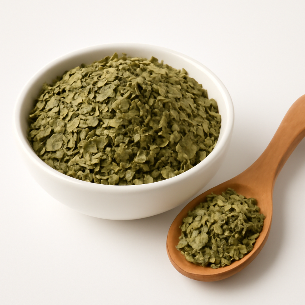 Bay leaf, c/s - dried cut and sifted leaves - Nayora Vital