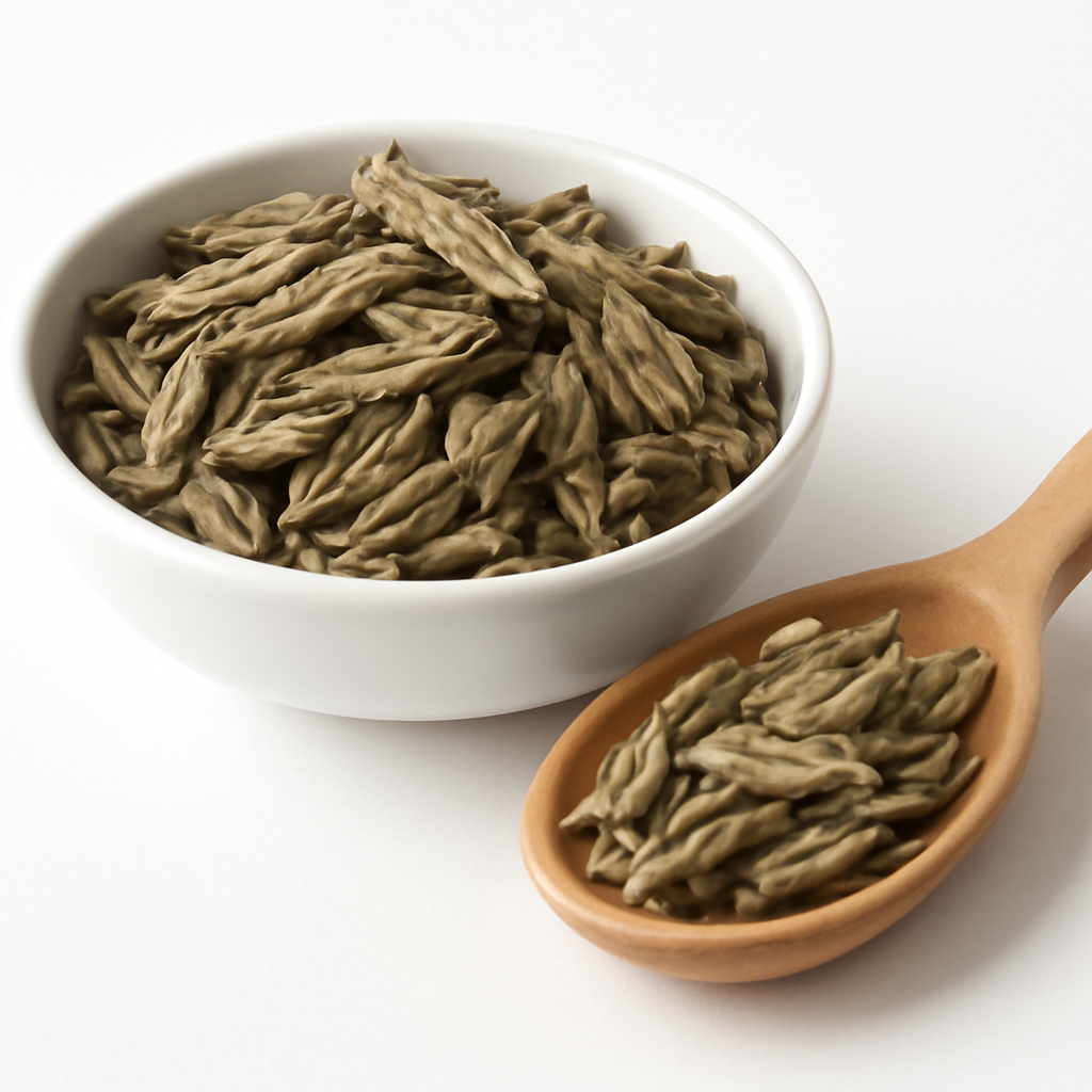 Cardamom (decorticated), whole - whole dried leaves - Nayora Vital